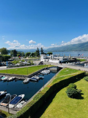 Studio Bord de lac avec terrasse classé 2 étoiles
